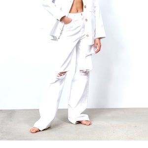 ZARA, SUPER HIGH RISE
STRAIGHT LEG
FULL LENGTH
RIGID